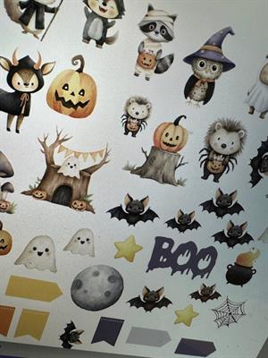 die cuts abbinati alla collezione BOO